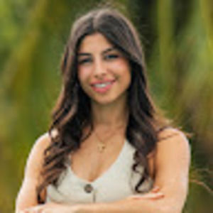 Meet your Posher, Angelina